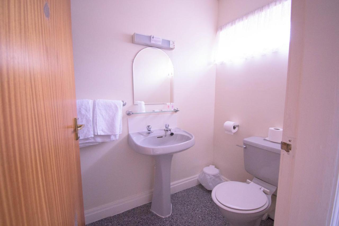 Pinegrove Hotel Carlisle  Buitenkant foto
