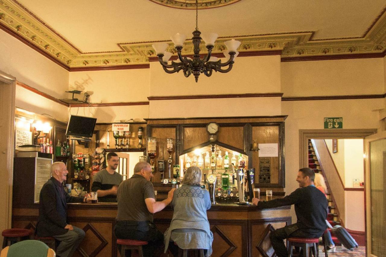 Pinegrove Hotel Carlisle  Buitenkant foto